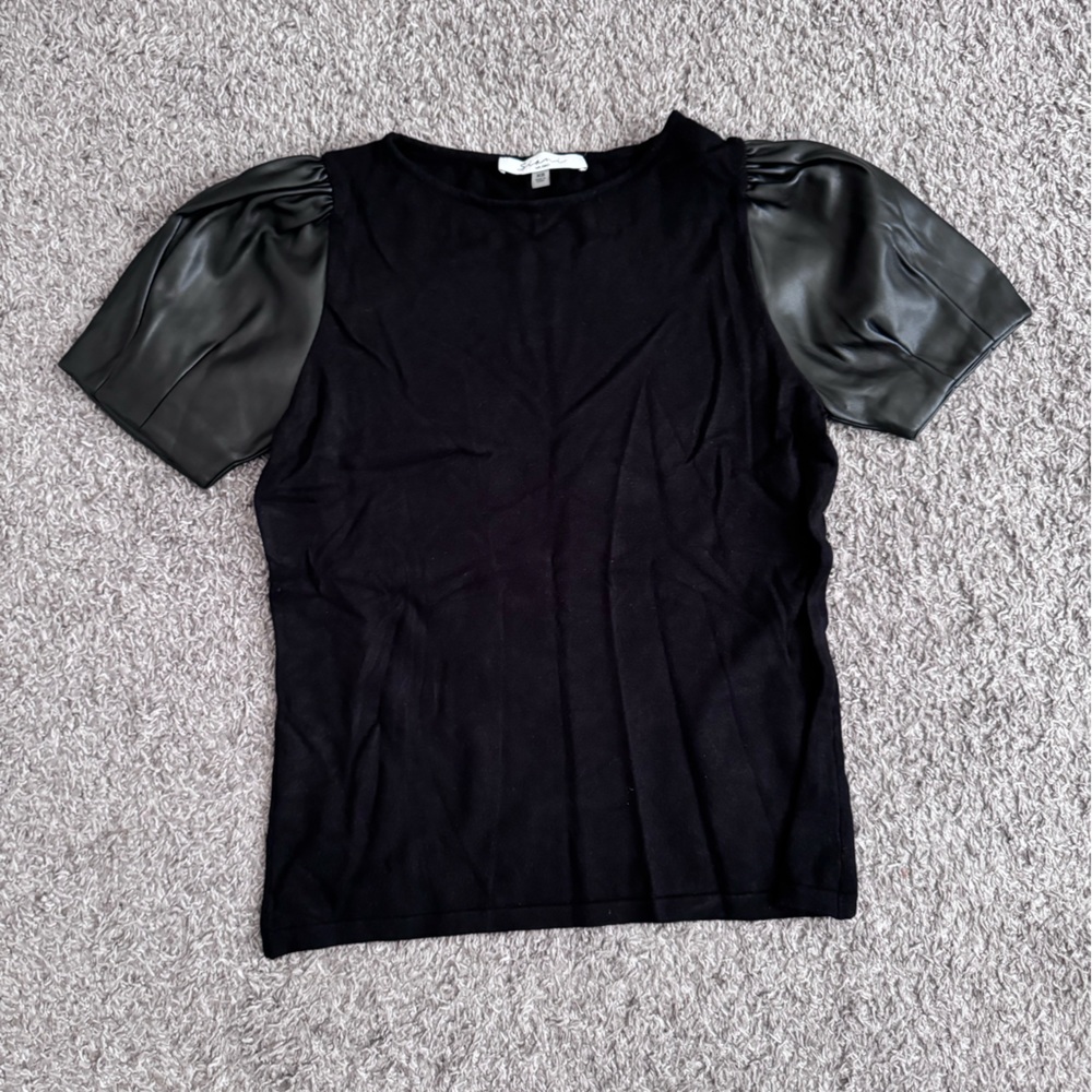 Black tshirt leather short sleeves high stretch soft fabric